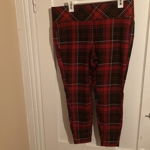 Torrid Luxe Ponte Red Leggings - Picture 4 of 5